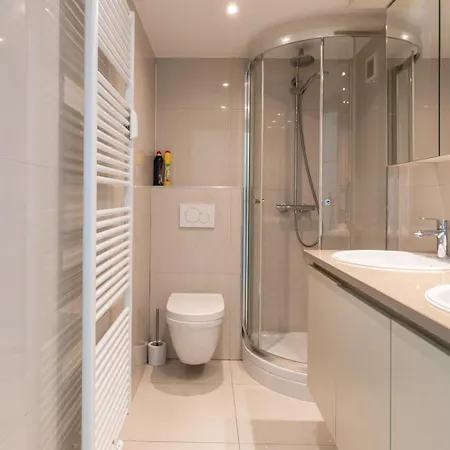 Seaview Type Rotterdam 6p - Comfortabele Flat Met Aparte Slaaphoek Direct Aan Het Strand, Op De Verkeersvrije Zeedijk Appartement Oostende